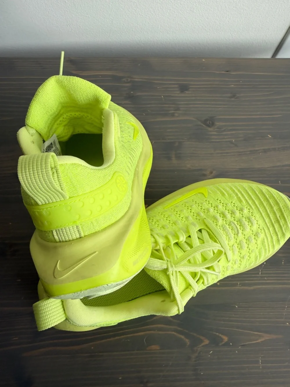Women's Nike ReactX Infinity Run Flyknit 4 _size 8 - Picture 3 of 16
